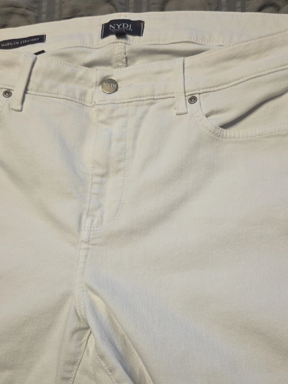 14P NYDJ White Cropped Straight Leg Jeans, Like New! - Picture 4 of 5